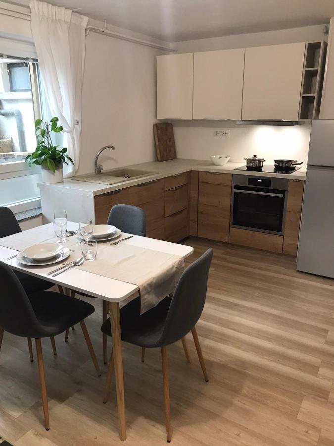 Koradinovi - Pod Vrtom Lägenhet Vipava Exteriör bild